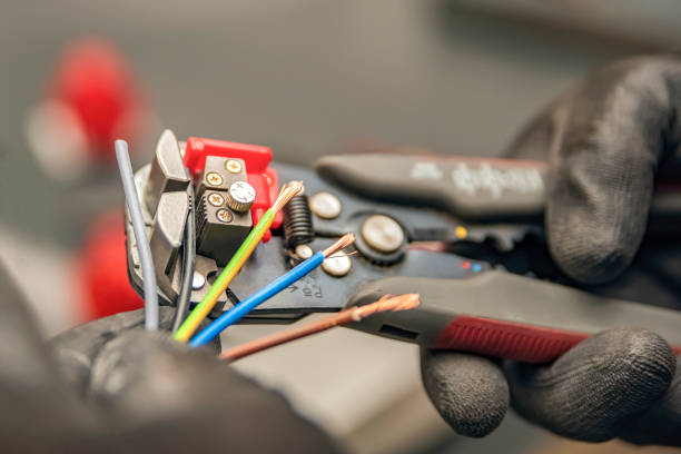 Best Electrical Installation Contractor  in Arapahoe, WY